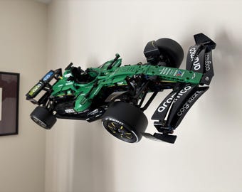 Wall Mount to display Aston Martin AMR25 F1 (42240)