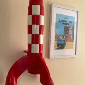 Kit de montaje en pared para exhibir el cohete lunar de Tintín (21367) imagen 5