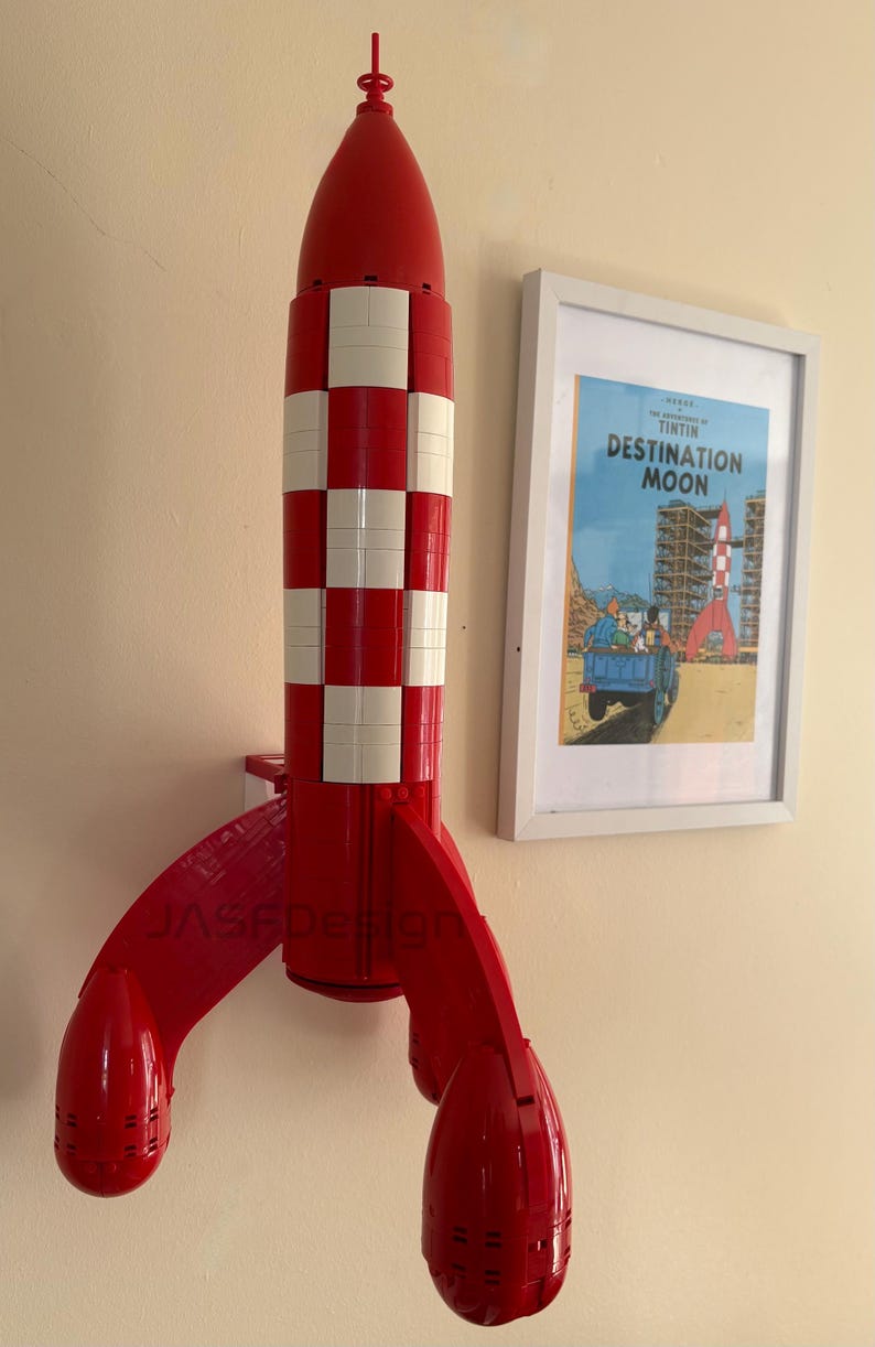 Kit de montaje en pared para exhibir el cohete lunar de Tintín (21367) imagen 5
