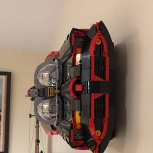 Wall Mount to display Lego Classic TV Series Batmobile (76328) Horizontal