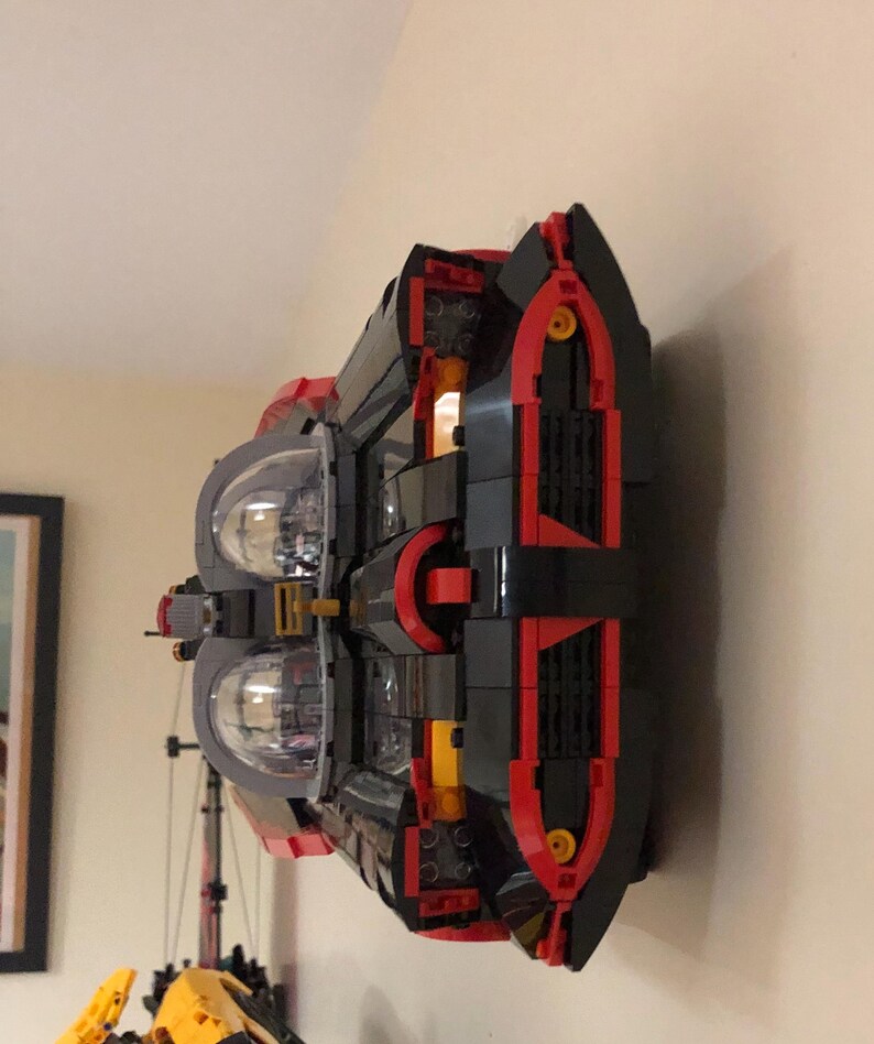 Wall Mount to display Lego Classic TV Series Batmobile (76328) Horizontal