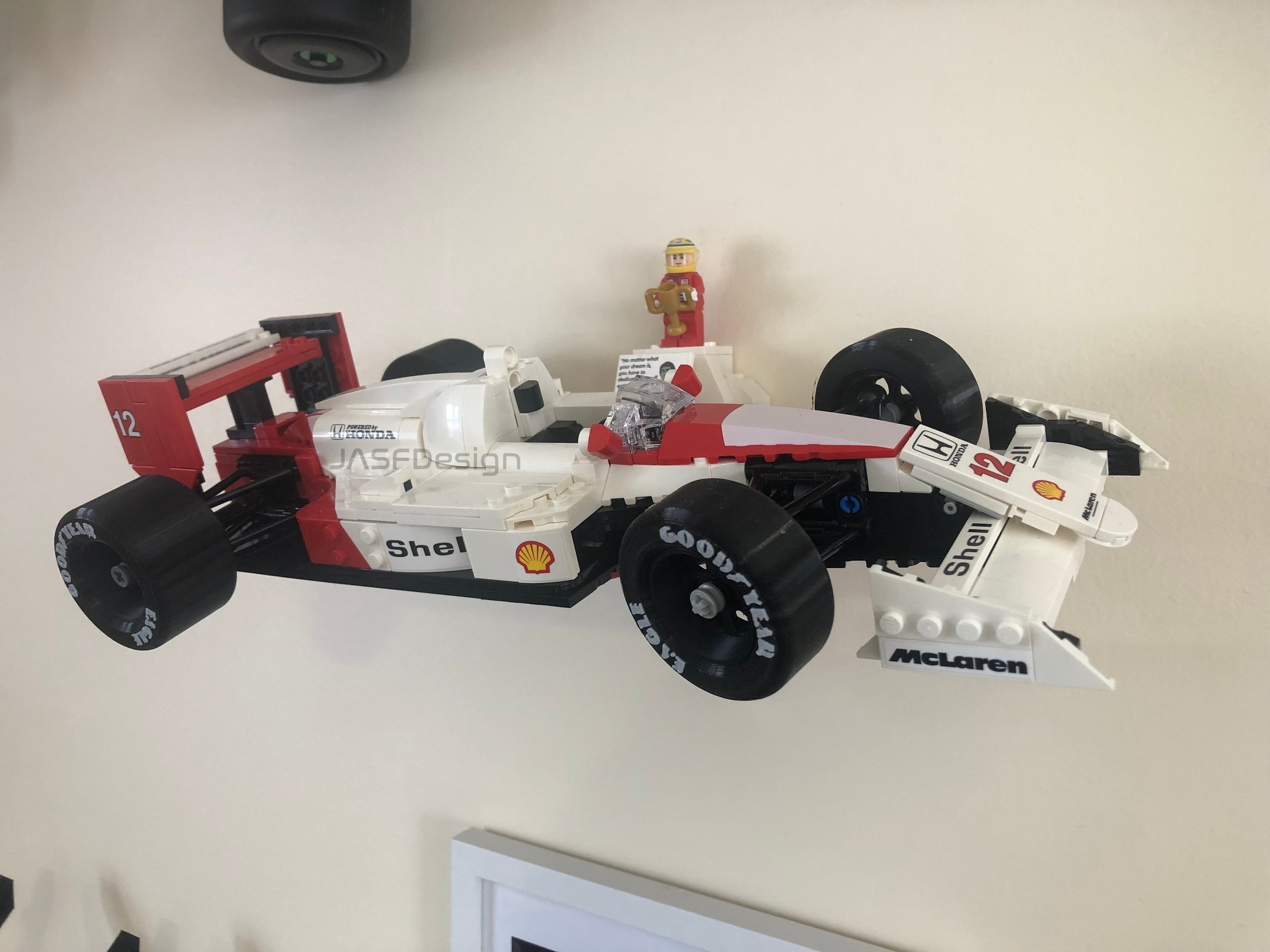LEGO マクラーレン MP4/4 セナ 10330 を壁掛けディスプレイに - Etsy 日本
