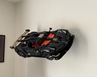 Wall Mount to display Koenigsegg Sadair's Spear (42232)