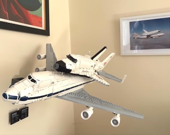 Supporto da parete per esporre l'aereo 747 Shuttle Carrier (10360)