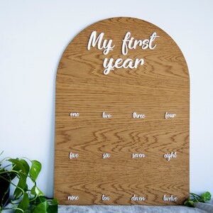 Tableau photo bébé d'un an | Planche en bois personnalisée pour la première année de bébé | Cadeau anniversaire bébé | Cadeau de la marraine et du parrain