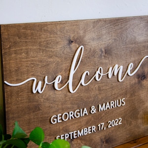 Personalisiertes rustikales Holz Willkommensschild für Hochzeit - Personalisierbares Hochzeitsschild - Rustikales Hochzeitsdekor
