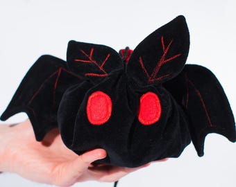 Mothman Velvet Dice Bag: D&D Dice Pouch with Pockets