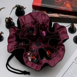 Mothman Dice bag of holding Dnd dice bag pockets Critical role bag