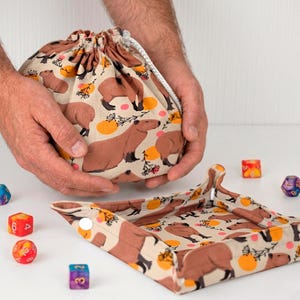 Capybara dice bag and tray set, whimsical tabletop rpg pouch, handmade dnd bag