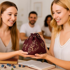 DnD dice bag, dungeons and dragons gifts for her, dnd gifts for her, tabletop dice pouch, RPG accessory, dice bag with pockets, gamer gift