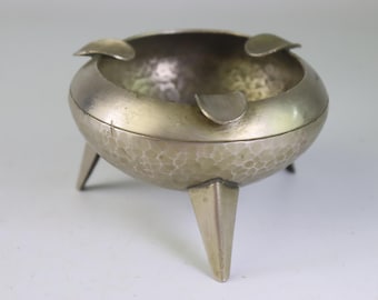 Soviet brass ashtray. made in ussr three-legged metal ashtray. metal Figurine . USSR ashtray. Vintage ashtray