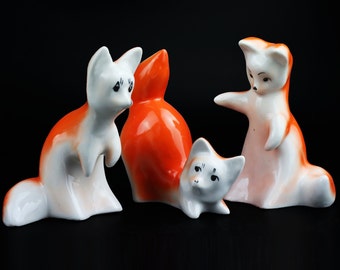 three vintage porcelian foxes, fox vintage ceramic, handpaint figurine, statuette set, ceramic tod, she-fox, russia porcelian,gift