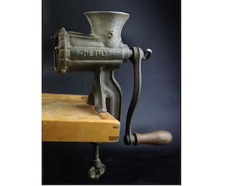 Old fashioned cheap meat grinder