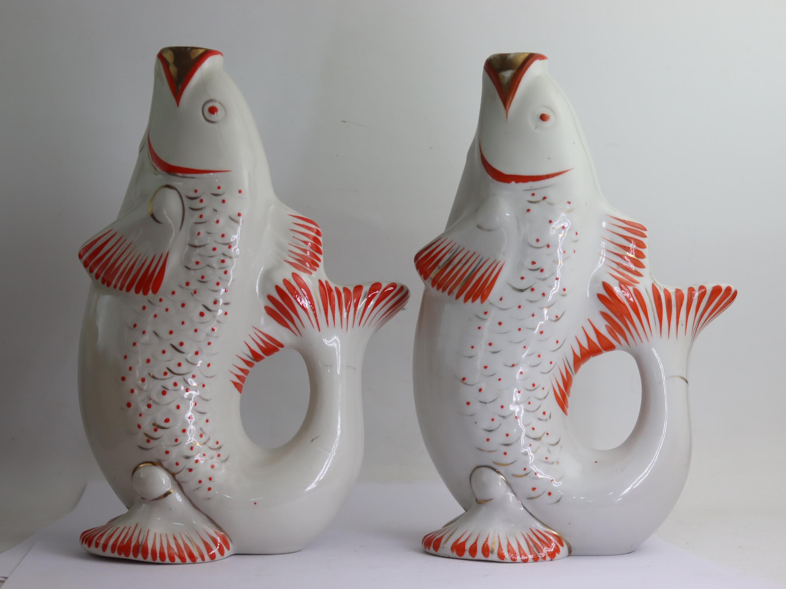 2つのヴィンテージ磁器デカンタ、魚、古いポロンネ磁器、ソビエト