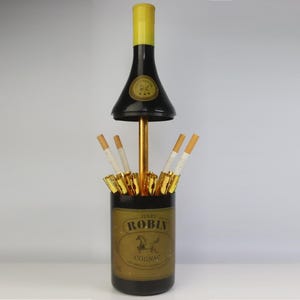 bottle design cigarette holder Black and White Whisky music the iconic Crown Royal logo is presented on this classic Street Brass lighter in a regal Color Image design 3 Layers Liquid Bottle /