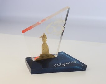 Soviet Desk souvenir Lenin Kharkiv. Vintage Desk souvenir. Memorabilia Soviet era. Table souvenir. Communist, gift idea,christmas gift