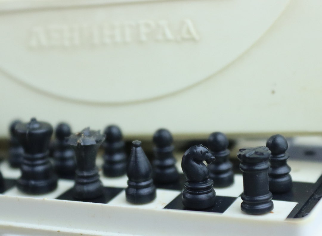 Vintage Pocket Chess Set Leningrad, Soviet Chess Set, Traveling Chess, Old Plastic Chess