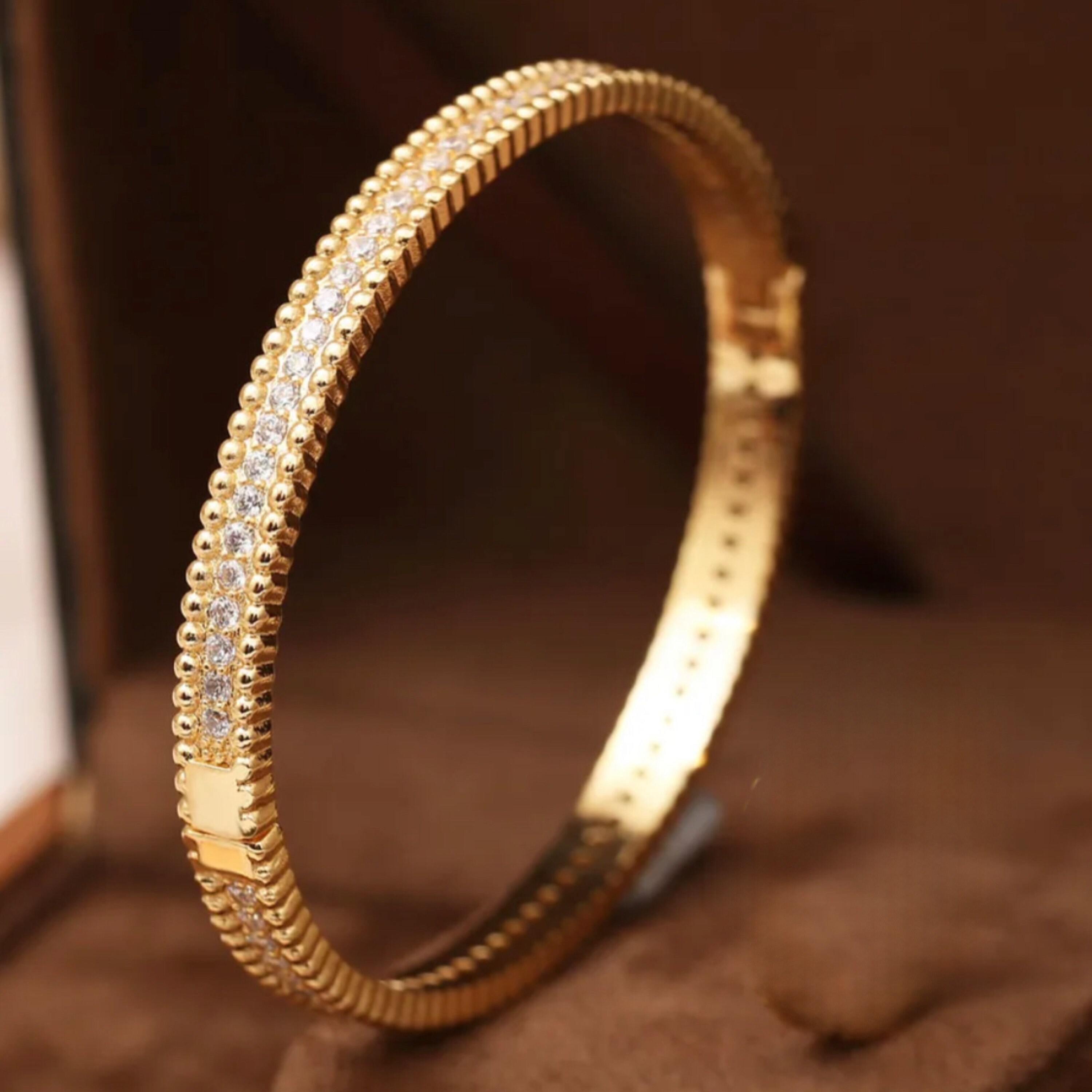 Vca bangle deals