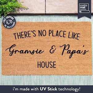 There&#39;s No Place Like Gramsie & Papa&#39;s House - Weihnachtsgeschenk - Personalisierte Familien Matte - Individuelle Kokos Fußmatte - Einweihungsparty Geschenk - Individueller Teppich