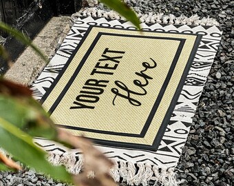 Gekleurde SAND-deurmat op maat: hier je tekst: gekleurde deurmat voor alle weersomstandigheden SAND-deurmat - gepersonaliseerde deurmat - mat op maat - weerbestendig vloerkleed