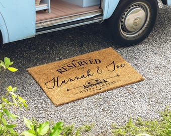 Felpudo personalizado para autocaravana: el hogar está donde aparcas.