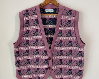 Vintage Pink Patterned Sweater Vest, Pink Flower Patterned Knit Sweater Vest, Acrylic Sweater Vest, Village Green Made in the USA