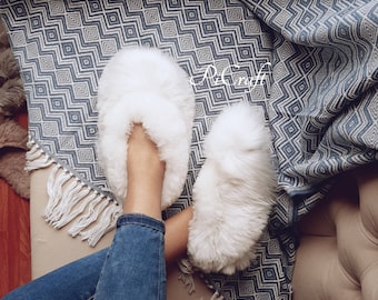 Luxury alpaca slippers - 100% fur- unisex slippers- winter slippers - fluffy fur slippers - home slippers -White slippers - very soft touch