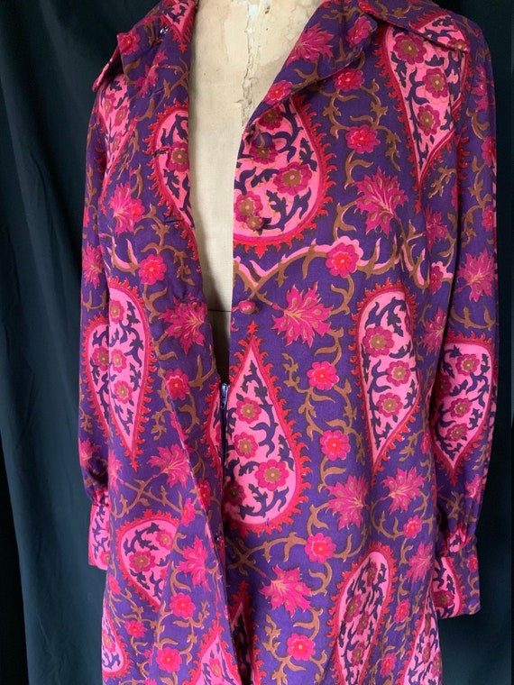 1960's Pink/Purple Paisley Shirtdress - image 7