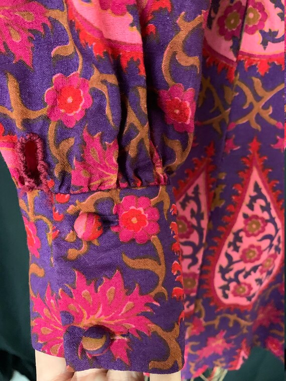 1960's Pink/Purple Paisley Shirtdress - image 5