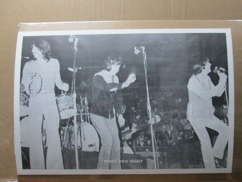 Vintage Black White Poster three dog night Peace rock and roll 1970/'s in#G2649