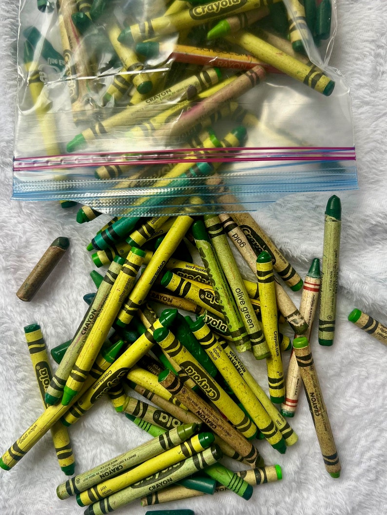 Used Mixed Hues Bulk Crayons for Melting/crafting Etsy