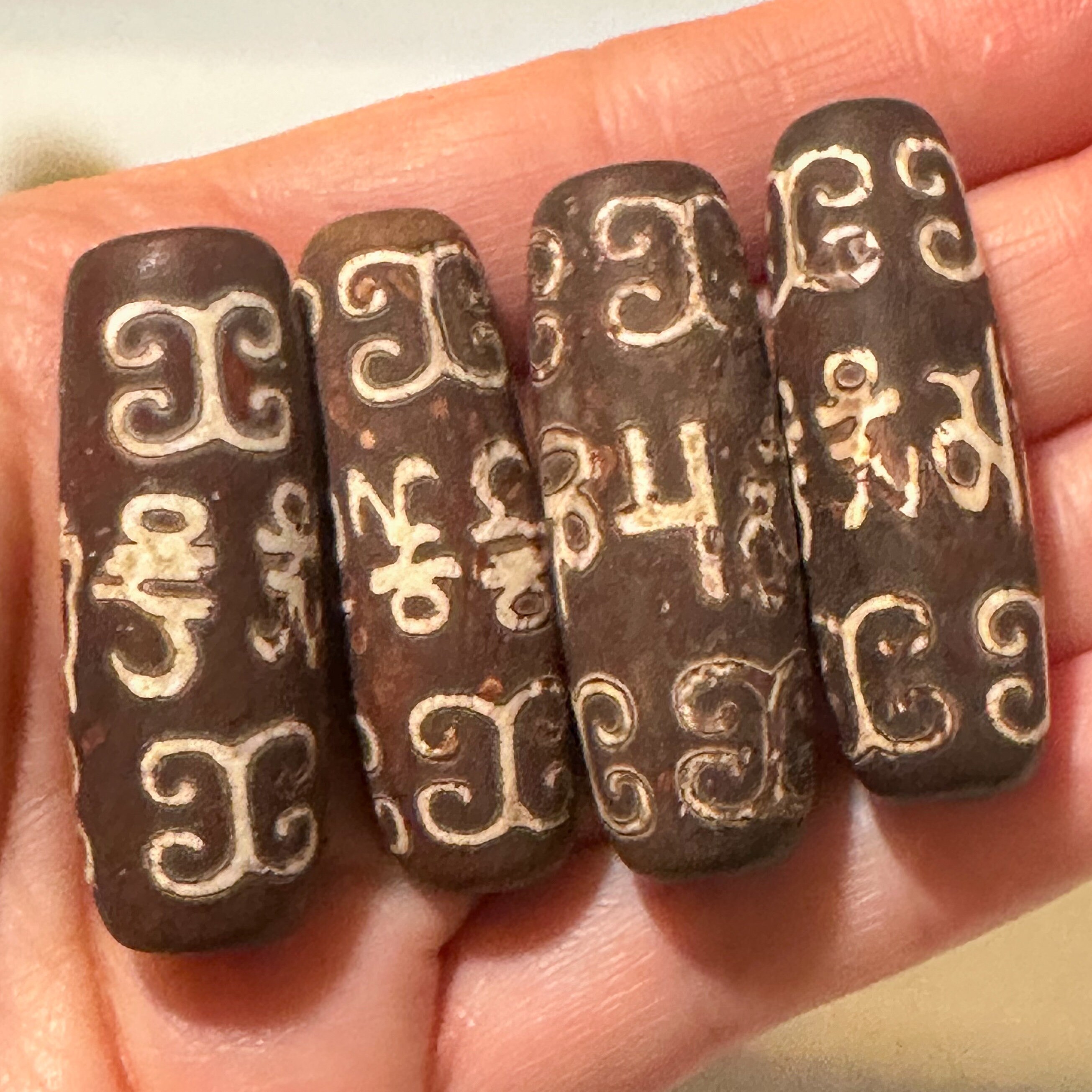 20-24mm Tibetan Agate Vase Pendant Focal Beads (6 Pack) - Brown Gemstone Beads