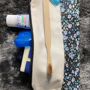 Trousse en Liberty pour maquillage, médicaments, sac à langer, stylos d'écoliers image 9