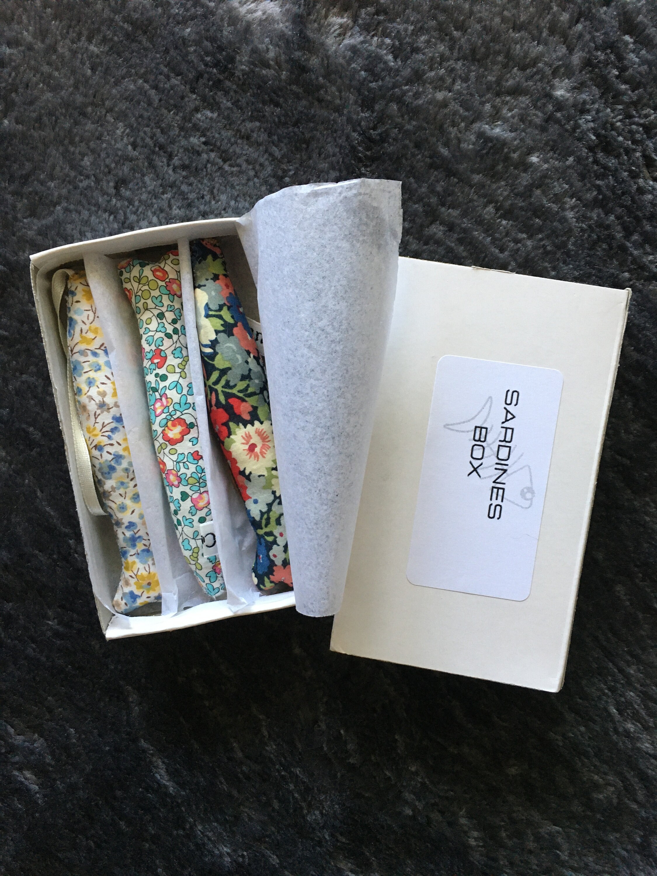 Diffuseurs de Parfum Sardines Pour Armoire et Commode en Tissus Fleuri Liberty, Décoration d'intérie