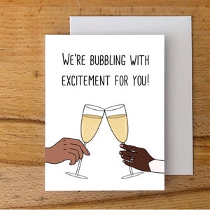 Nous bouillonnent d’excitation, carte de fiançailles, carte de mariage, félicitations, jeu de mots champagne, carte de fête de fiançailles, carte à l’intérieur vierge