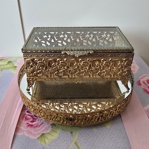 Gold Filigree Trinket Storage Case with Glass Lid