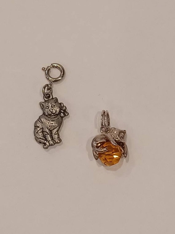 2 vintage kitty cat charms - image 10