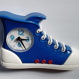 sneaker head clock