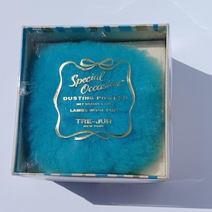 Vintage Tre Jur special occasions dusting powder with lambs wool talc powder puff