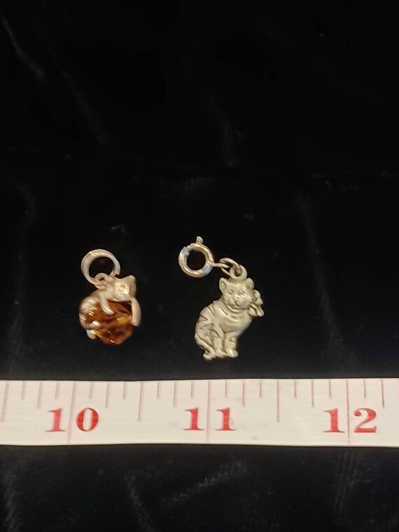 2 vintage kitty cat charms - image 3