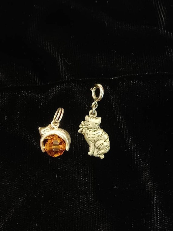 2 vintage kitty cat charms - image 5