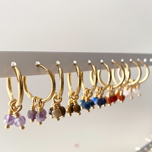 Gouden cirkel oorbellen, cirkel oorbellen met hangers, natuursteen oorbellen, hardsteen oorbellen, rozenkwarts oorbellen, amethist