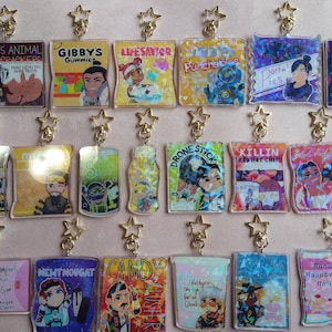 Apex Legends Holographic Snack Charm Series 3 In Acrylic Charm With Star Clip