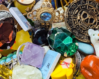Crow Confetti Mystery Scoop | Ren Faire Accessories Crowcore Trinkets Grab Bag i spy Miniature Knick Knacks Witch Confetti Goblin Core Charm
