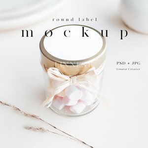 Mockup rond cadeaulabel, mockup trouwbedankje, blanco rond label mockup, minimalistisch leeg wit label, neutrale tinten babyshower mockup