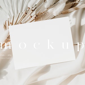 Wenskaart landschap mockup, Bruiloft mock up, Minimalistische kaart mockup, Stationaire mockup, 7x5 Kaart mockup Smart Object horizontaal 016