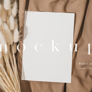 5x7 Karte Mockup, Minimal Hochzeitseinladung Mockup, Braun Boho neutrale Töne Karte Mockup Smart Objekt, Einfache Grußkarte Mockup 03