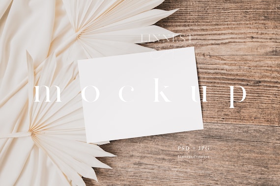 Greeting card mockup wooden background, 5x7 Card mockup Smart Object, Invitation mockup, Wedding invite mock up horizontal card 030