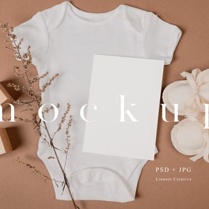 Babyshower uitnodigingsmodel, minimalistisch 5 x 7" leeg wit kaartmodel, babyromper en kaartmodel, kaartmodel genderneutrale tinten