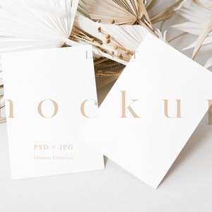 Dubbele kaart mockup, twee witte kaarten mockup, bruiloft stationaire mockup, minimalistische wenskaart mockup, 5x7 " Moderne neutrale tinten kaart 08
